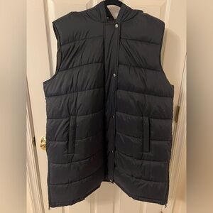 Women's Black Swiss Tech Puffer Vest